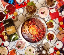 餐飲品牌全案設(shè)計(jì)參考：對(duì)比其他明星開的餐廳，這家火鍋店為什么能持續(xù)火爆